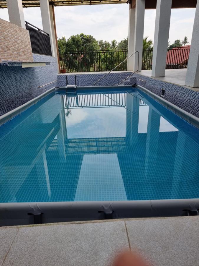 Country Home In Silang Tagaytay Exterior photo